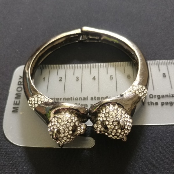 Apakah Swarovski Bernoda